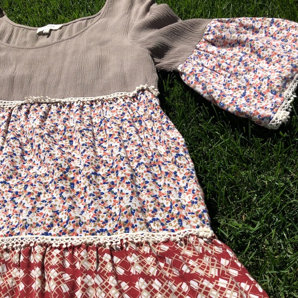 Patterned Dress - Picture 2 of 2